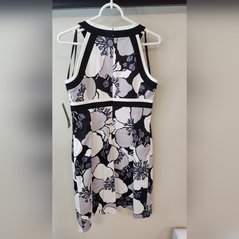 NWT! Jones New York Sleeveless Floral Pattern Cotton Dress - Size 6 - Picture 3 of 5
